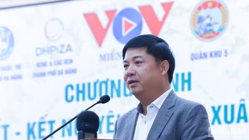 Bí thư Tỉnh ủy Quảng Nam Lương Nguyễn Minh Triết phát biểu tại buổi trao quà Tết.