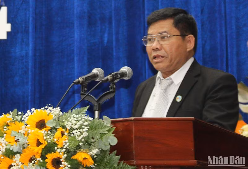 Thứ trưởng, Phó Chủ nhiệm Ủy ban Dân tộc Y Thông phát biểu tại Đại hội Đại biểu các dân tộc thiểu số tỉnh Quảng Nam lần thứ 4