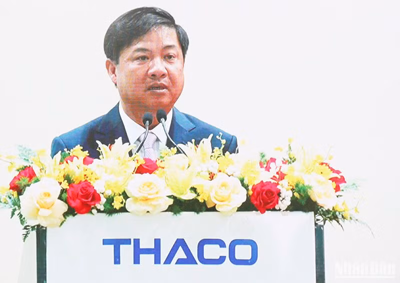 Đồng chí Lương Nguyễn Minh Triết, Ủy viên dự khuyết Ban chấp hành Trung ương Đảng, Bí thư Tỉnh ủy phát biểu tại buổi lễ.
