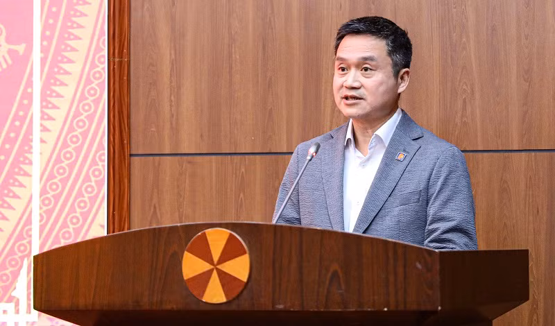Đồng chí Phạm Văn Thanh, Bí thư Đảng ủy, Chủ tịch Hội đồng quản trị Tập đoàn Xăng dầu Việt Nam, phát biểu tại buổi trao hỗ trợ.