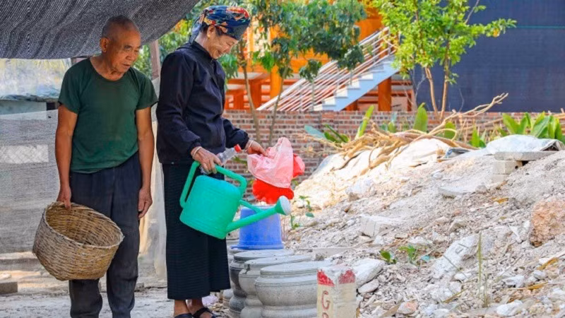 Mốc giới mặt bằng đã được cắm toàn tuyến thuộc dự án nhưng tiến độ dự án rất khó khăn.