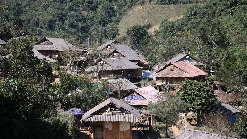 Một góc bản Cha Cuông, xã Ẳng Tở, huyện Mường Ảng - nơi có nhiều hộ nghèo được hỗ trợ gạo cứu đói giáp hạt. 
