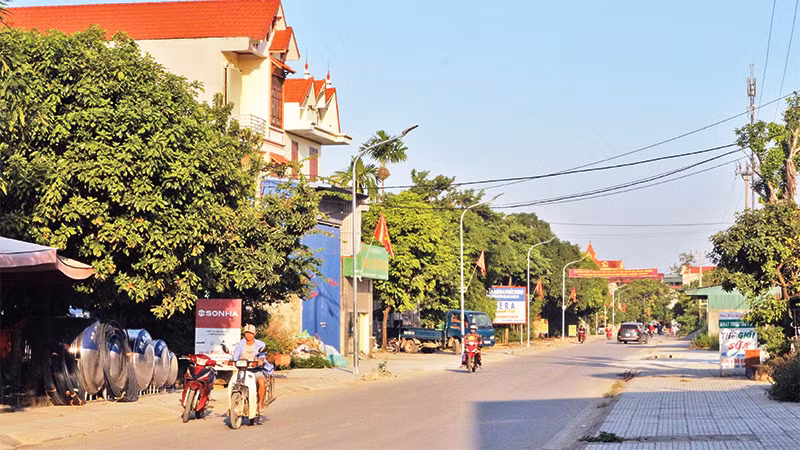 Đường nông thôn mới tại xã Chuyên Ngoại, thị xã Duy Tiên, tỉnh Hà Nam.