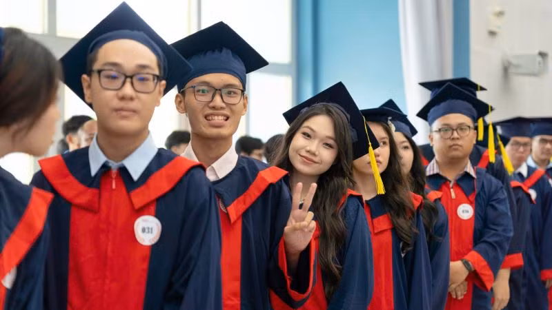 Tân cử nhân, tân thạc sĩ của Trường đại học Việt Đức.