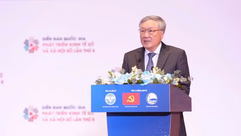 Phó Thủ tướng Thường trực Chính phủ Nguyễn Hòa Bình phát biểu ý kiến chỉ đạo tại diễn đàn.