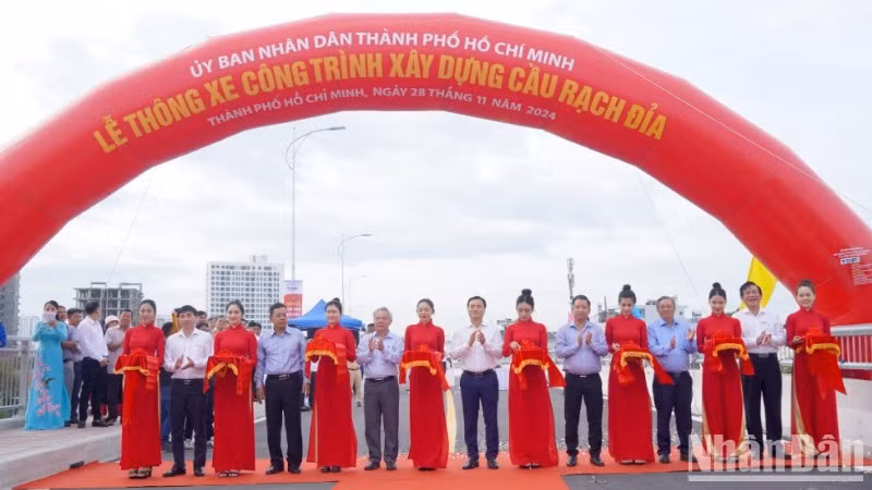 Khánh thành và thông xe công trình cầu Rạch Đỉa.