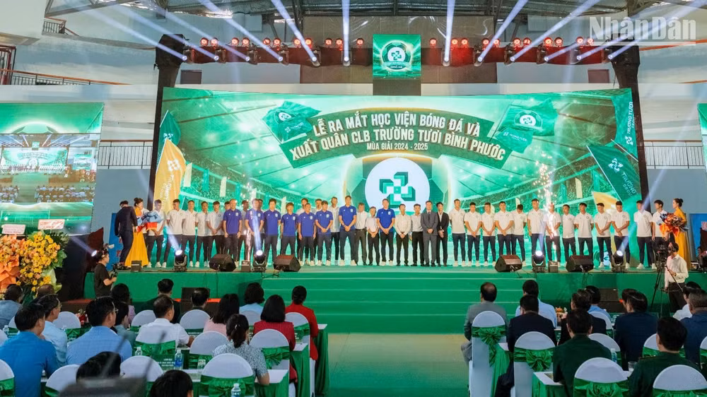 Câu lạc bộ Trường Tươi Bình Phước tổ chức Lễ ra mắt Học viện Bóng đá và Lễ xuất quân mùa giải 2024-2025
