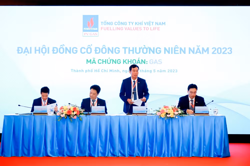 Đoàn Chủ tịch điều hành cuộc họp Đại hội đồng cổ đông PV GAS năm 2023.