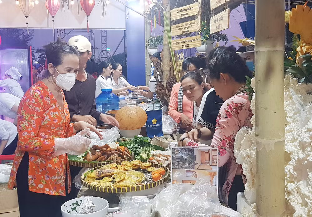 Lễ hội ẩm thực tầm quốc gia lần đầu tiên được tổ chức tại Quảng Trị.