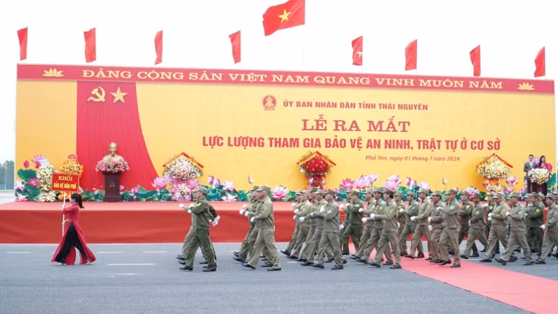 UBND tỉnh Thái Nguyên tổ chức Lễ ra mắt lực lượng tham gia bảo vệ an ninh, trật tự ở cơ sở.