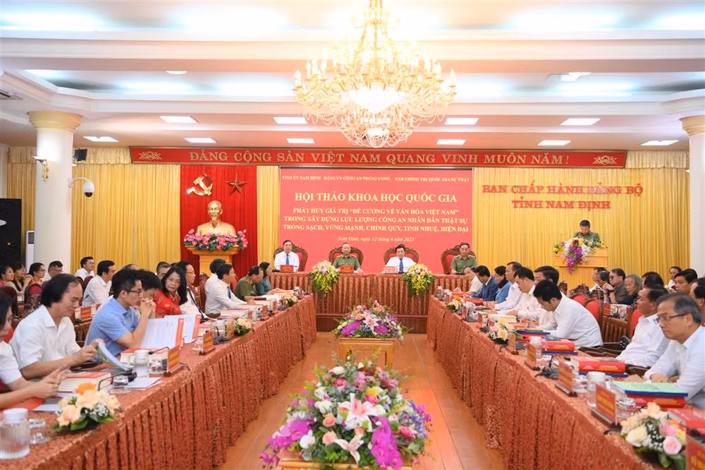 Toàn cảnh hội thảo.