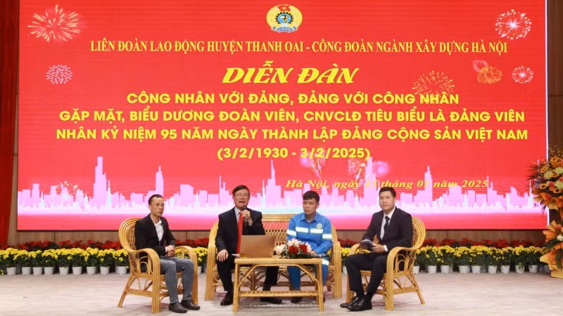 Công đoàn ngành Xây dựng Hà Nội phối hợp Liên đoàn Lao động huyện Thanh Oai tổ chức diễn đàn “Công nhân với Đảng, Đảng với công nhân”.