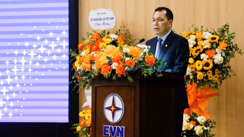 Chủ tịch Hội đồng thành viên EVN Đặng Hoàng An phát biểu tại Hội nghị.
