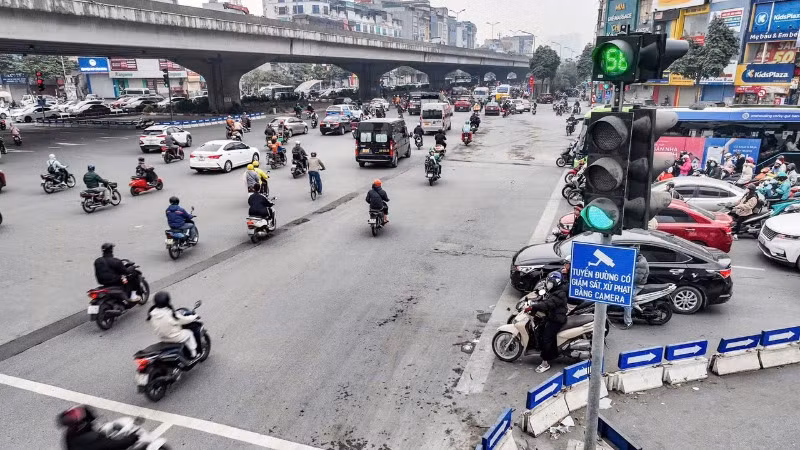 Những tuyến đường có giám sát xử phạt bằng camera sẽ giúp lực lượng Cảnh sát giao thông trong bảo đảm trật tự an toàn giao thông. Những tuyến đường có giám sát xử phạt bằng camera sẽ giúp lực lượng Cảnh sát giao thông trong bảo đảm trật tự an toàn giao thông.