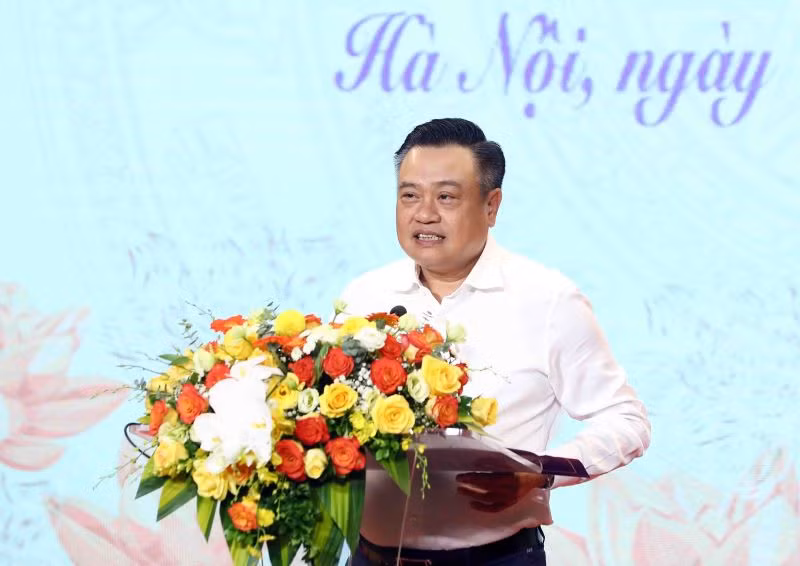 Chủ tịch Ủy ban nhân dân thành phố Hà Nội Trần Sỹ Thanh phát biểu. Chủ tịch Ủy ban nhân dân thành phố Hà Nội Trần Sỹ Thanh phát biểu.