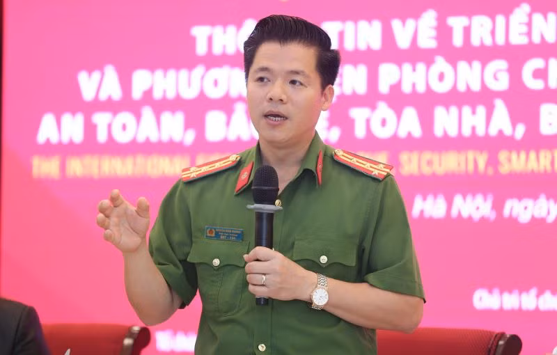 Đại tá Nguyễn Minh Khương, Phó Cục trưởng C07 thông tin về triển lãm.