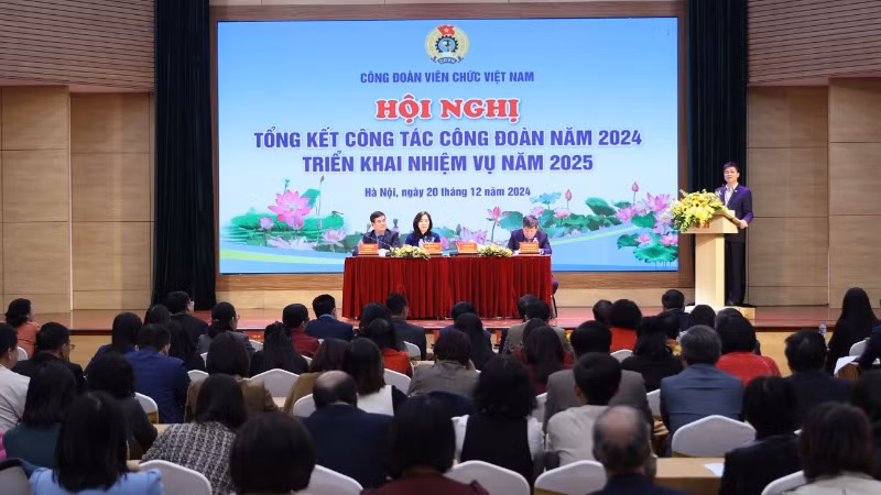 Toàn cảnh hội nghị.