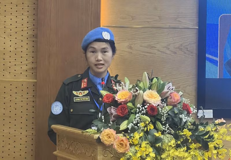 Trung tá Lương Thị Trà Vinh. Trung tá Lương Thị Trà Vinh.