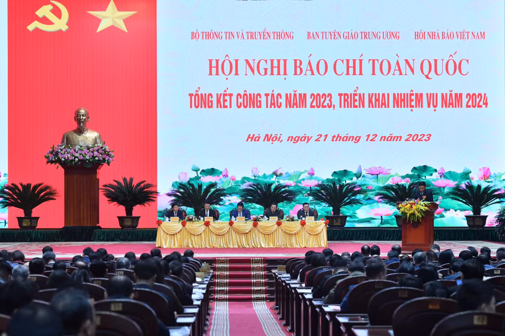 Toàn cảnh hội nghị.