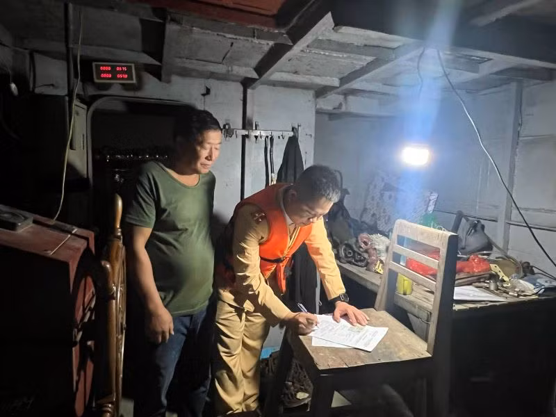 Lập biên bản vi phạm tại chỗ.