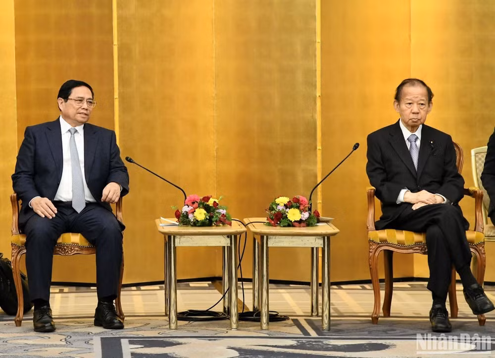 Thủ tướng Chính phủ Phạm Minh Chính tiếp Chủ tịch Liên minh Nghị sĩ hữu nghị Nhật - Việt Nikai Toshihiro.