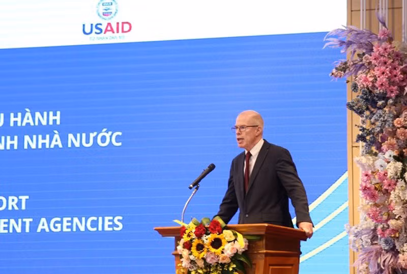 Ông Daniel Fitzpatrick, Giám đốc Dự án USAID LinkSME phát biểu tại Hội thảo. (Ảnh: VGP) Ông Daniel Fitzpatrick, Giám đốc Dự án USAID LinkSME phát biểu tại Hội thảo. (Ảnh: VGP)