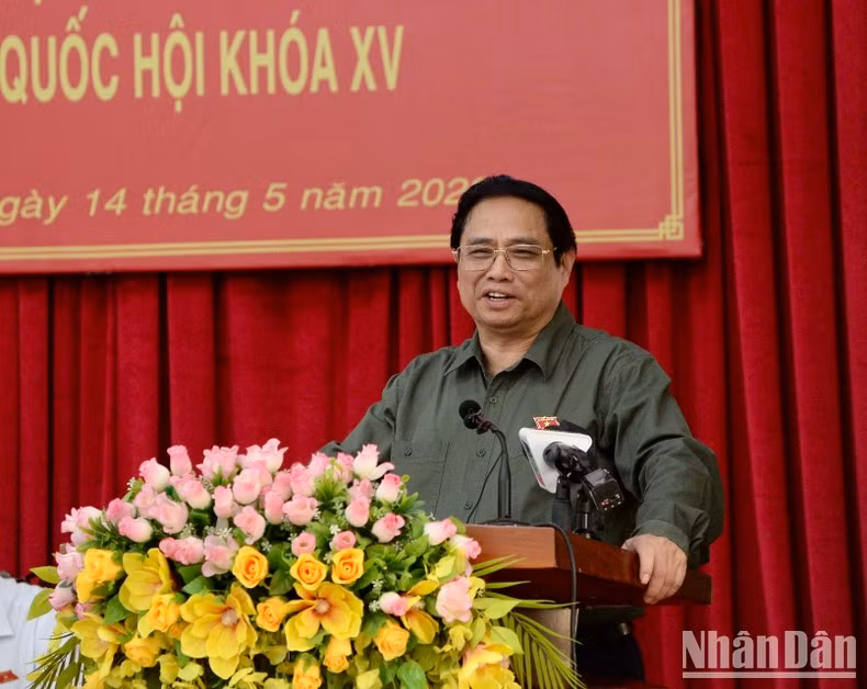 Thủ tướng Phạm Minh Chính phát biểu ý kiến tại hội nghị tiếp xúc cử tri.