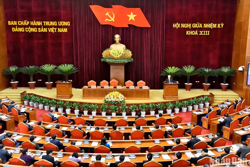 Tổng Bí thư Nguyễn Phú Trọng phát biểu bế mạc hội nghị. (Ảnh: ĐĂNG KHOA)