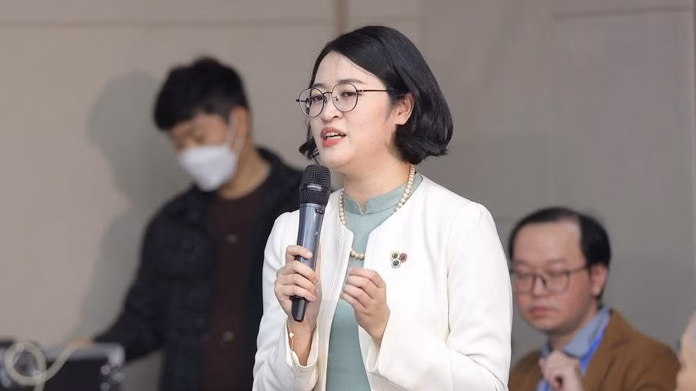 PGS, TS Đào Việt Hằng chia sẻ thông tin tại hội nghị.