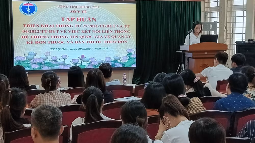 Triển khai tập huấn liên thông đơn thuốc điện tử. Triển khai tập huấn liên thông đơn thuốc điện tử.