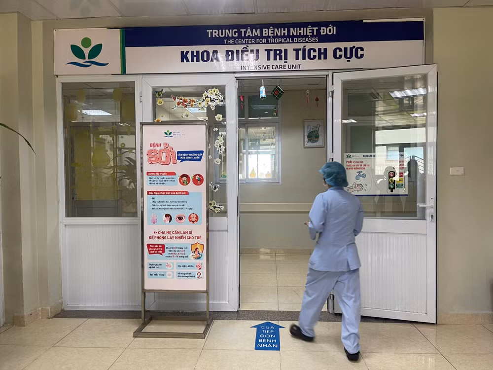 Trung tâm Bệnh Nhiệt đới là nơi thu dung, điều trị bệnh nhi sởi.
