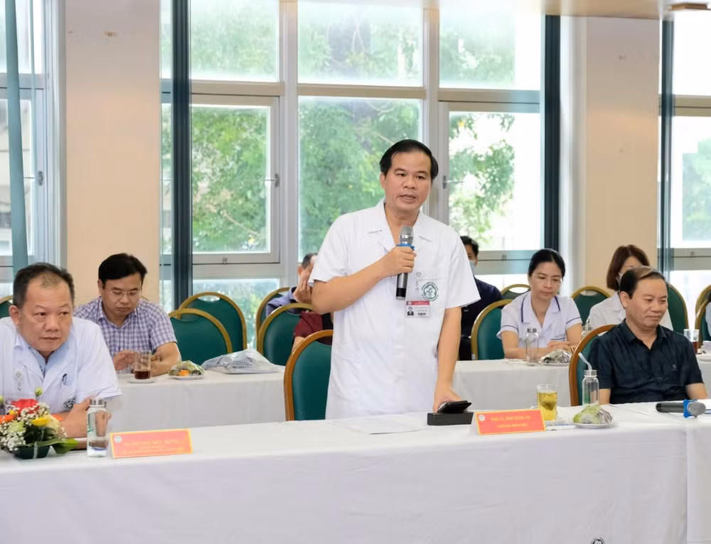 PGS, TS Đào Xuân Cơ - Giám đốc Bệnh viện Bạch Mai chia sẻ khó khăn của bệnh viện khi thực hiện thí điểm tự chủ toàn diện.
