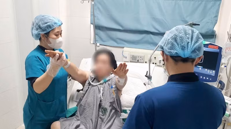 Bệnh nhân đang hồi phục tốt.