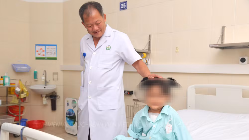 Bé gái đã hồi phục sau ca ghép tim.