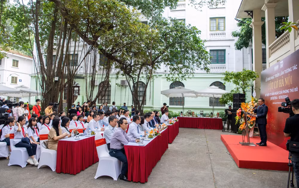 Toàn cảnh khai mạc triển lãm. (Ảnh: THÀNH ĐẠT)