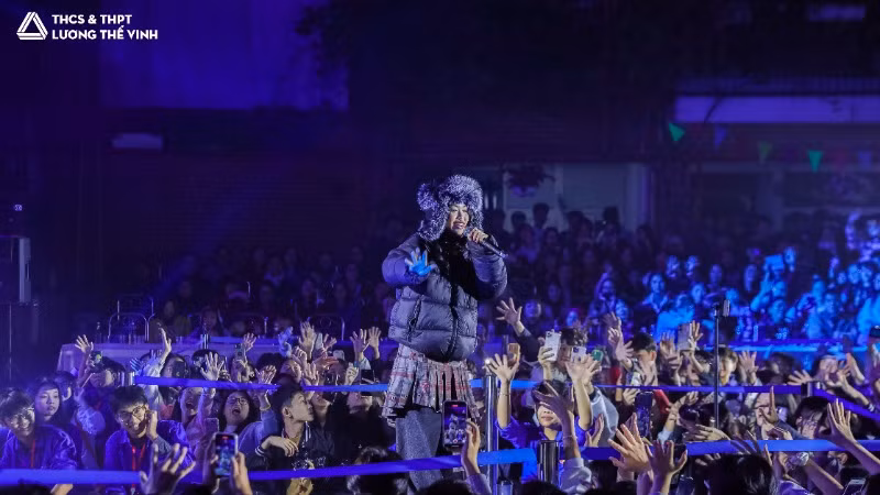 Nhạc hội “LTV Unity Beats” thu hút hàng nghìn học sinh tối 22/12.
