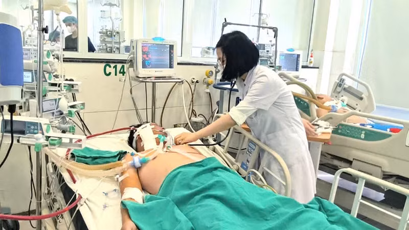 Bệnh nhân phải can thiệp ECMO vì mắc sởi.