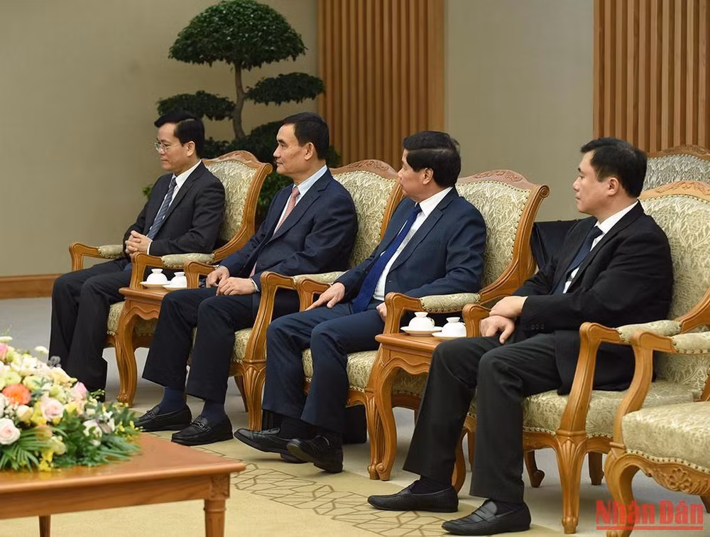 Đại diện các bộ, ban, ngành của Chính phủ Việt Nam tại buổi tiếp. Đại diện các bộ, ban, ngành của Chính phủ Việt Nam tại buổi tiếp.