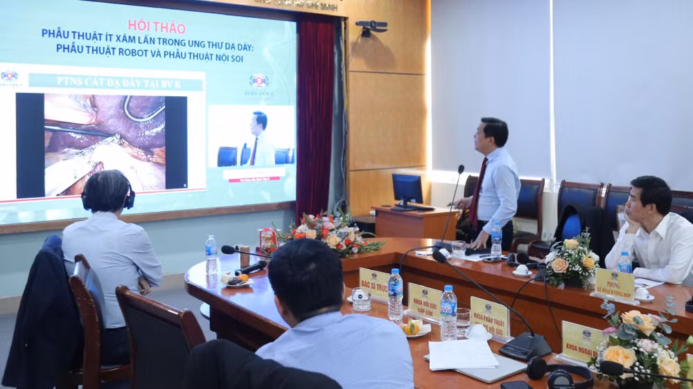 Các chuyên gia chia sẻ thông tin tại hội thảo.