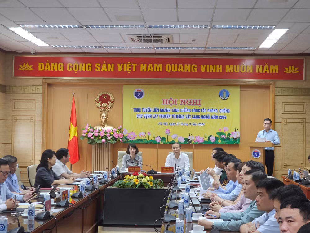 Toàn cảnh hội nghị.