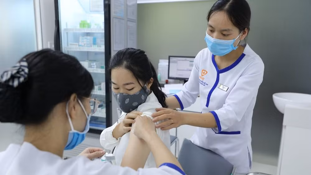 Tiêm vaccine là biện pháp phòng bệnh tốt nhất. Tiêm vaccine là biện pháp phòng bệnh tốt nhất.