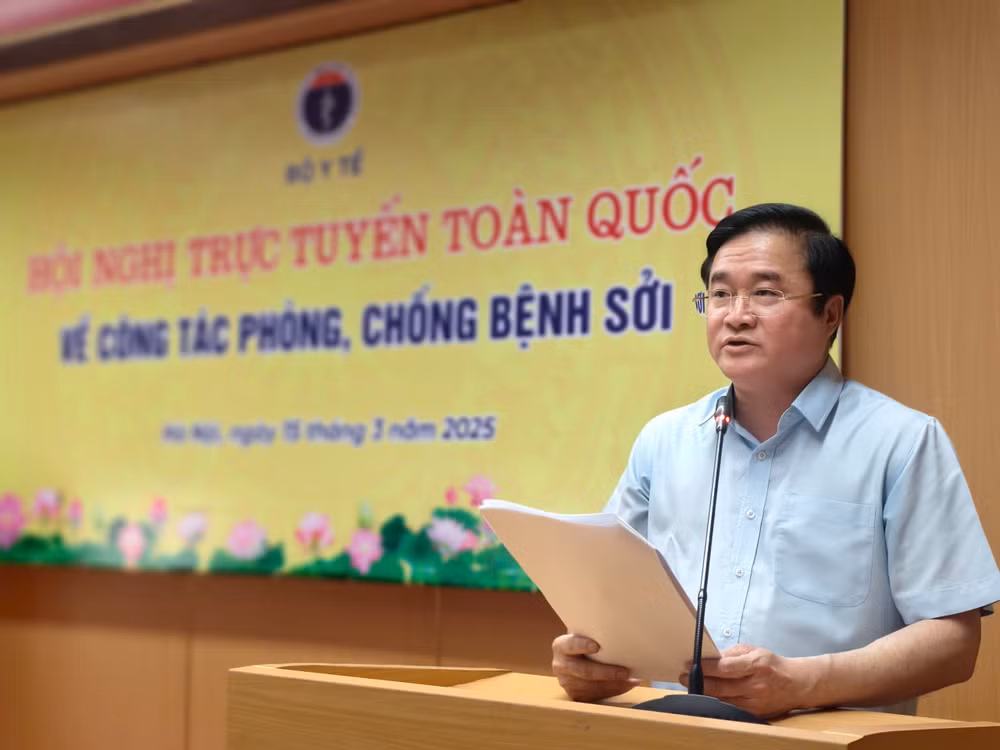 Ông Hoàng Minh Đức, Cục trưởng Cục Phòng bệnh, Bộ Y tế. Ông Hoàng Minh Đức, Cục trưởng Cục Phòng bệnh, Bộ Y tế.