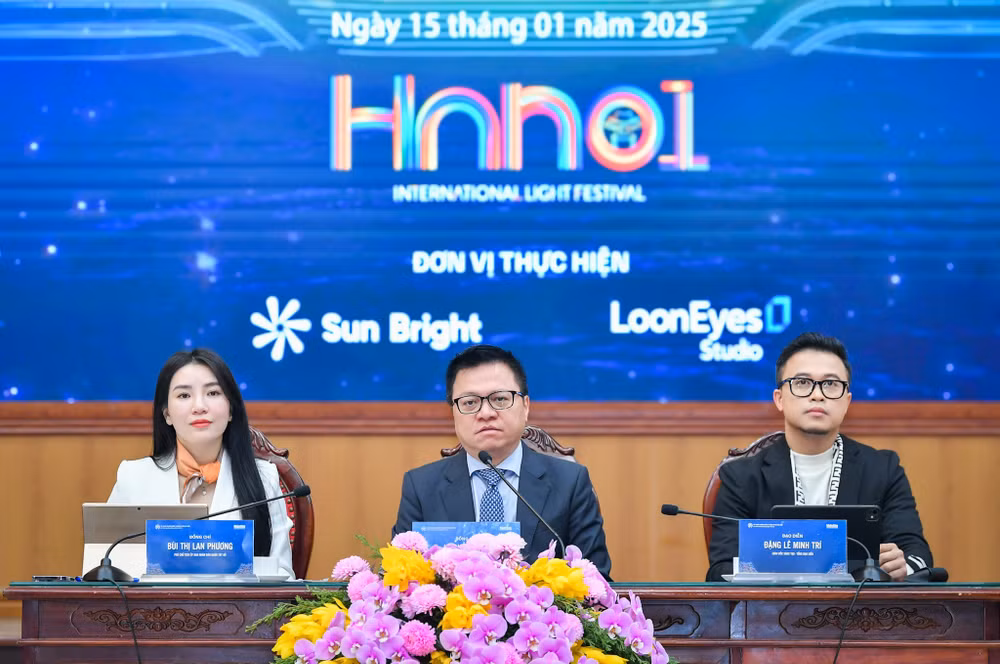 Ban Tổ chức cung cấp thông tin cho báo chí về chương trình.