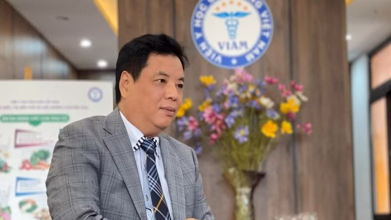 Tiến sĩ, bác sĩ Trương Hồng Sơn, Phó Tổng thư ký - Tổng hội Y học Việt Nam, Viện trưởng Viện Y học ứng dụng.