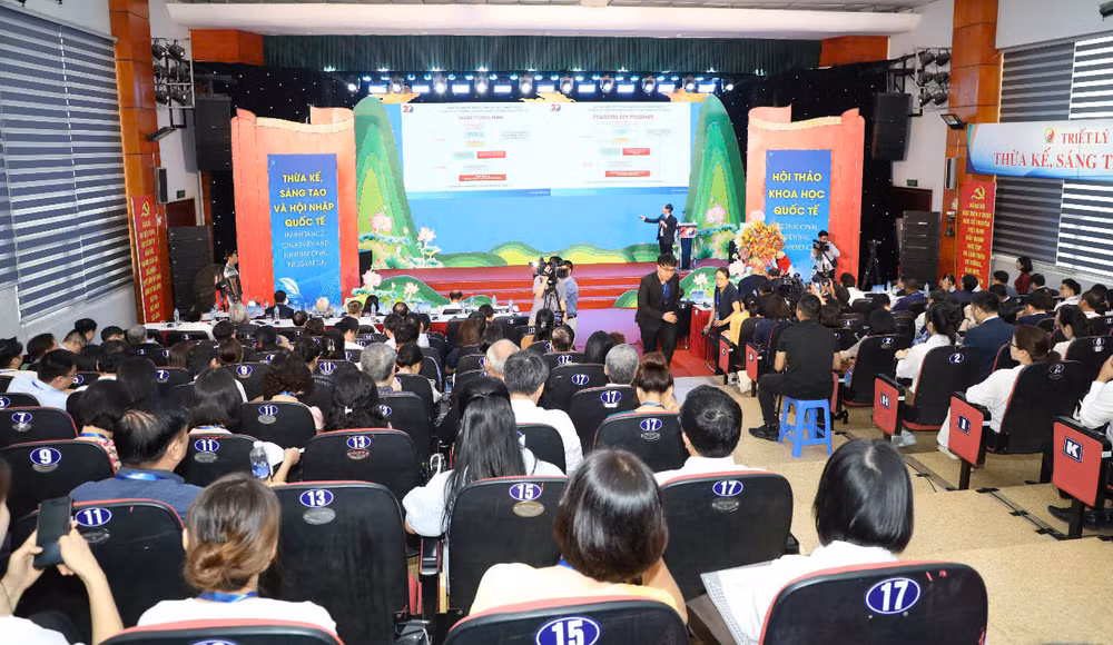 Toàn cảnh hội thảo. Toàn cảnh hội thảo.