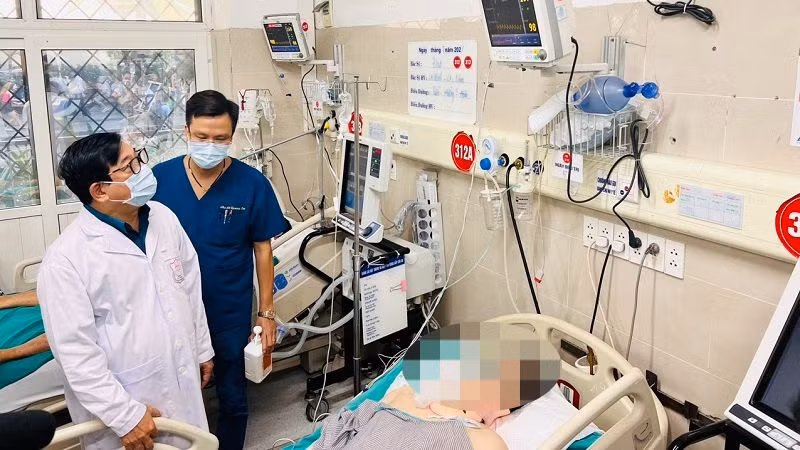 Nhiều nạn nhân vụ cháy được điều trị tại Bệnh viện Bạch Mai. 