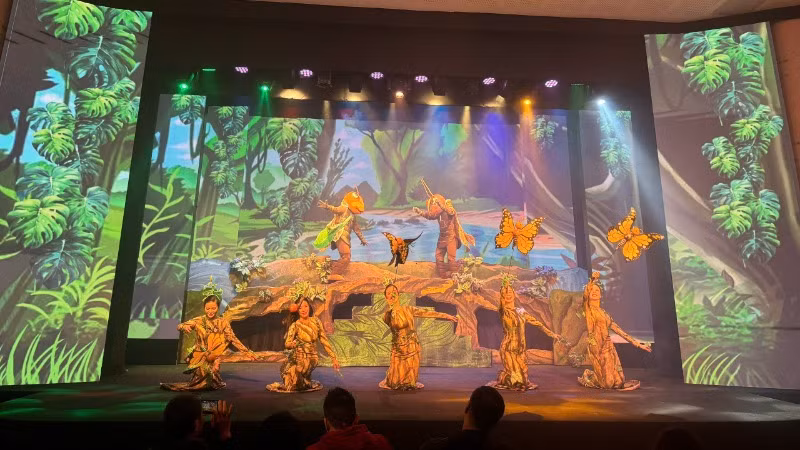Các chuyên gia cho rằng hoàn toàn có thể mang những vở rối xuất sắc như "Dế Mèn phiêu lưu ký" biểu diễn ở môi trường quốc tế. Các chuyên gia cho rằng hoàn toàn có thể mang những vở rối xuất sắc như "Dế Mèn phiêu lưu ký" biểu diễn ở môi trường quốc tế.