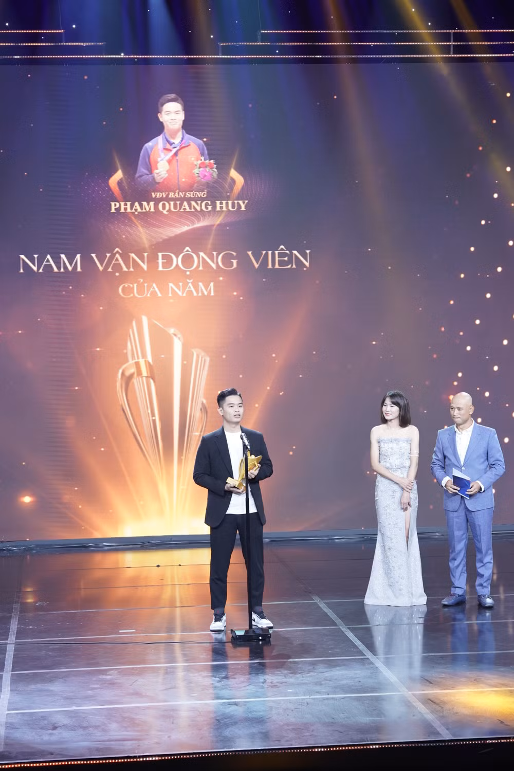 Nam vận động viên của năm: Phạm Quang Huy (bắn súng) Nam vận động viên của năm: Phạm Quang Huy (bắn súng)