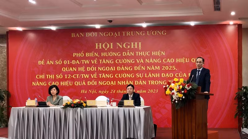 Lãnh đạo Ban Đối ngoại Trung ương chủ trì hội nghị.