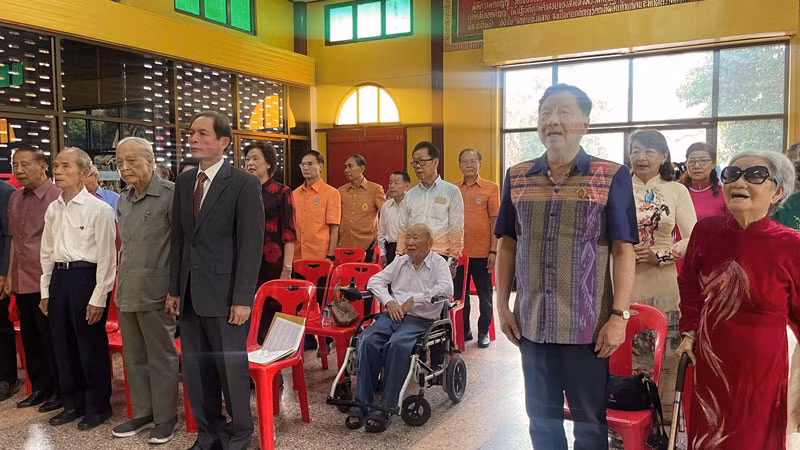 Ông Lương Xuân Hòa (thứ 2 từ phải sang) tại buổi Lễ Giỗ Tổ Hùng Vương ngày 6/4. (Ảnh: CTV) Ông Lương Xuân Hòa (thứ 2 từ phải sang) tại buổi Lễ Giỗ Tổ Hùng Vương ngày 6/4. (Ảnh: CTV)